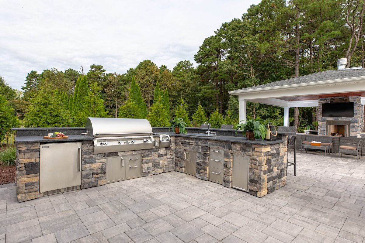 Outdoor Kitchens